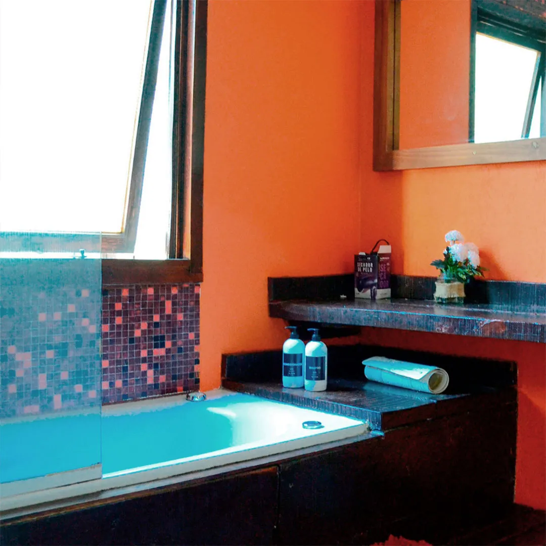 Baño con hidromasaje de la cabaña 2 ambientes 1 planta