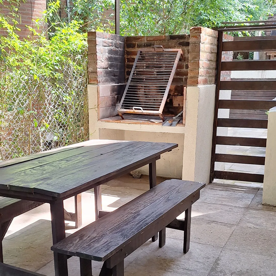 Parrilla individual de la cabaña 2 ambientes 2 plantas