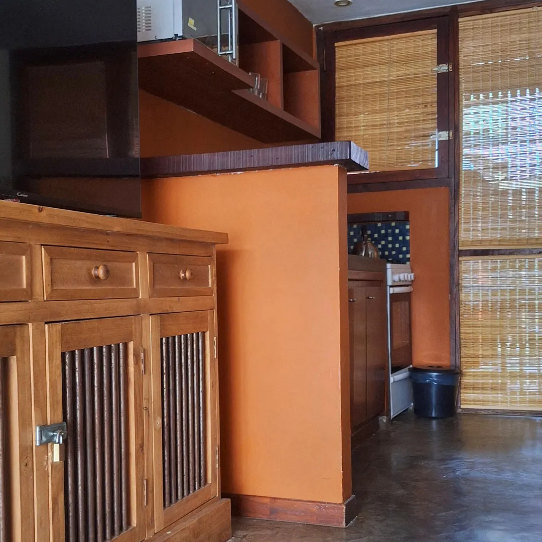 Cocina comedor de la cabaña 3 ambientes 1 planta