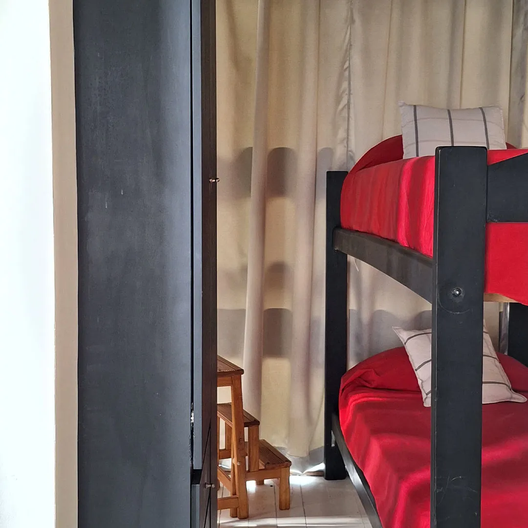Dormitorio secundario de la cabaña 3 ambientes 2 plantas
